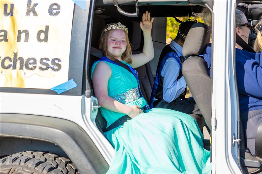 Students at the Summit High homecoming parade